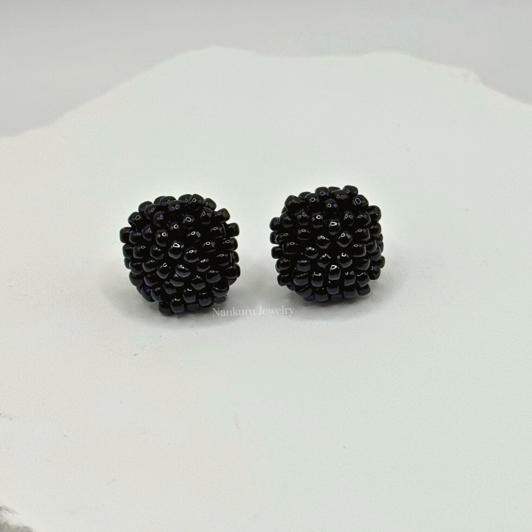 Studs Handwoven